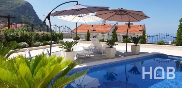 Na prodaju, Vila, 500 m², Budva