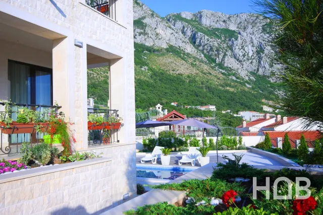 Na prodaju, Vila, 500 m², Budva