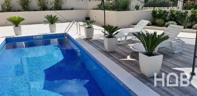 Na prodaju, Vila, 500 m², Budva