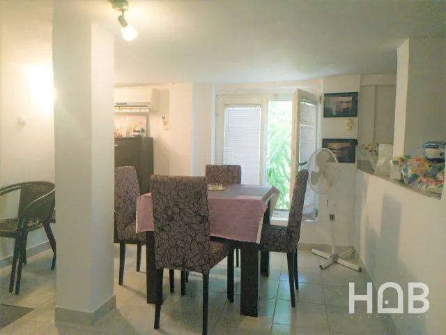 Na prodej, Dům, 79 m², Budva