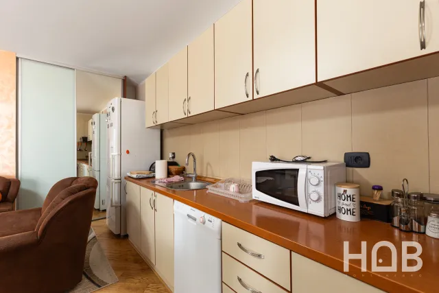 Na prodaju, Stan, 57 m², Budva