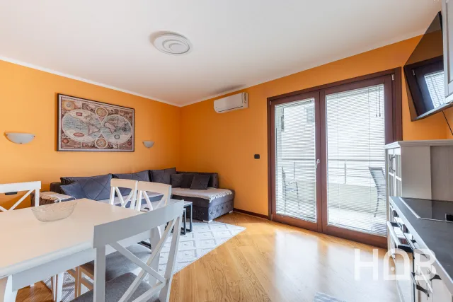 Na prodaju, Stan, 57 m², Budva
