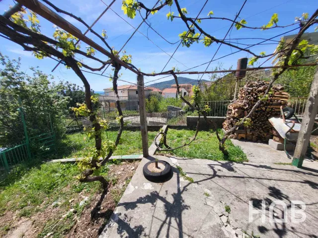 Na prodej, Dům, 80 m², Budva