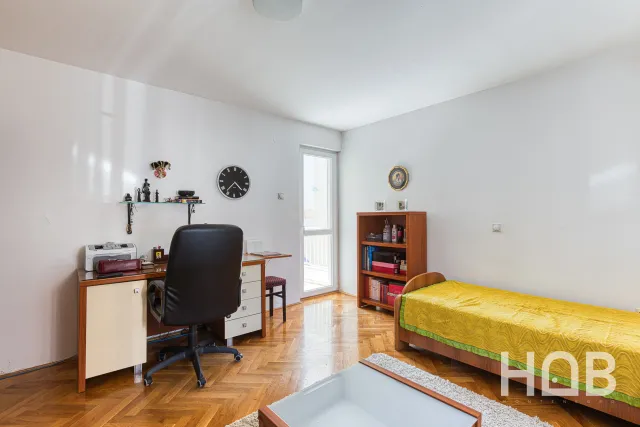 Satılık, Ev, 330 m², Bar