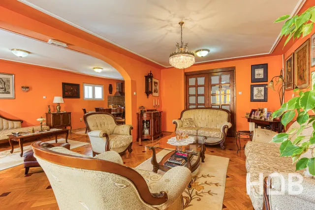 Satılık, Ev, 330 m², Bar
