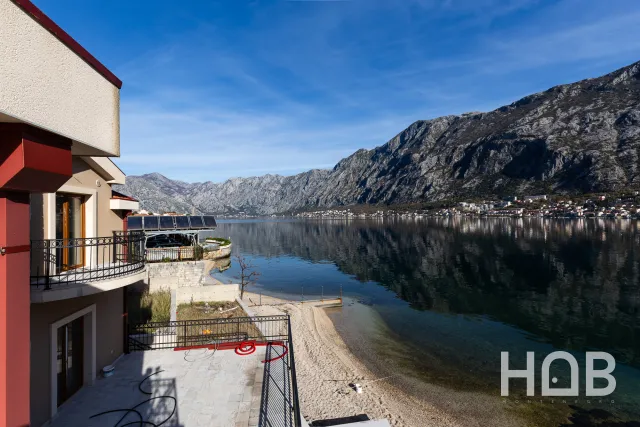 Na prodaju, Vila, 500 m², Kotor