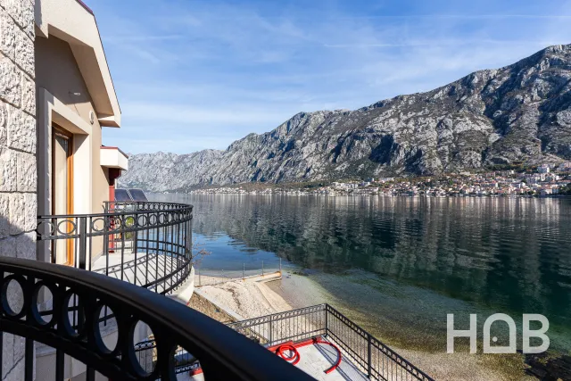 Na prodaju, Vila, 500 m², Kotor