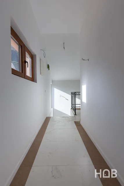 Na prodaju, Vila, 500 m², Kotor