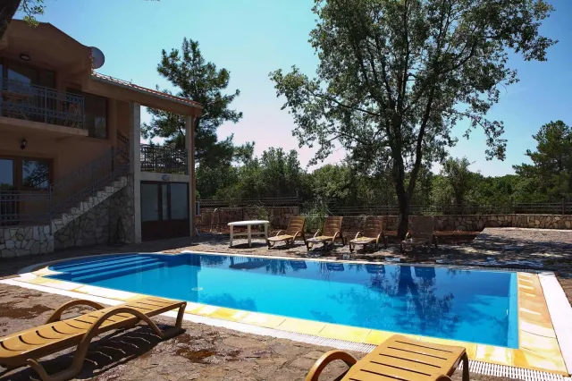En venta, Villa, 350 m², Kotor