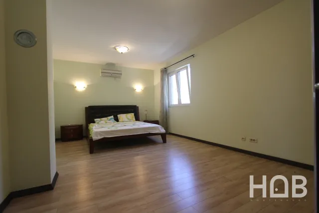 Zu verkaufen, Villa, 301 m², Bar