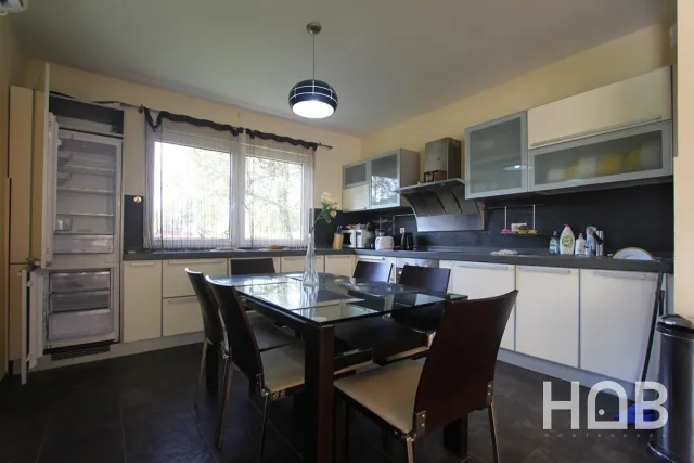 Zu verkaufen, Villa, 301 m², Bar