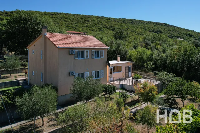 Zu verkaufen, Villa, 92 m², Kotor