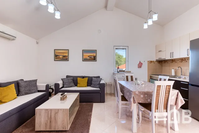 Zu verkaufen, Villa, 92 m², Kotor