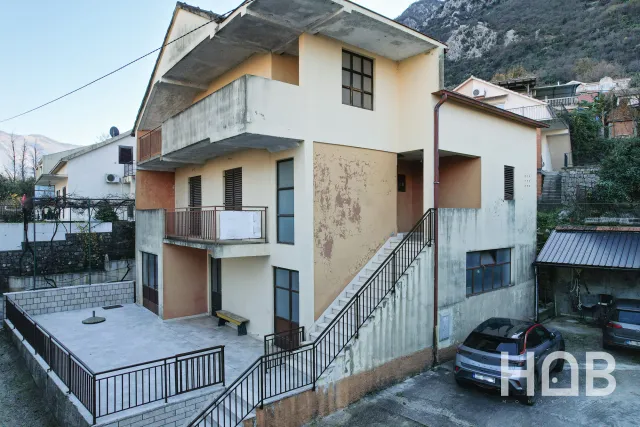 Na prodaju, Kuća, 270 m², Kotor
