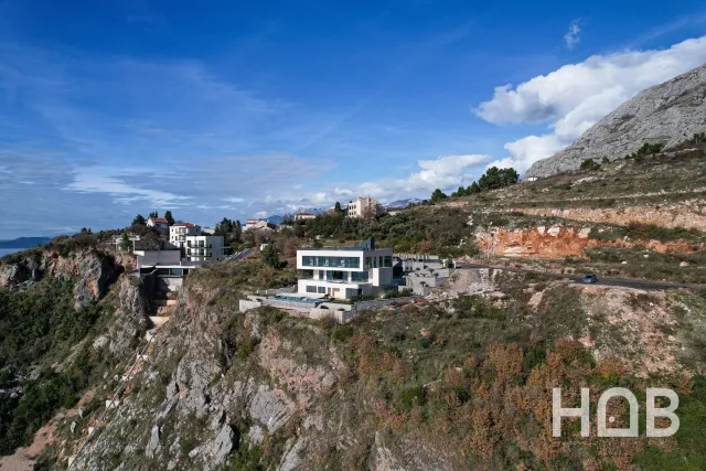 Zu verkaufen, Villa, 755 m², Budva
