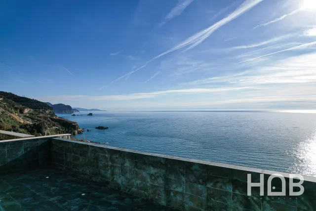Zu verkaufen, Villa, 755 m², Budva