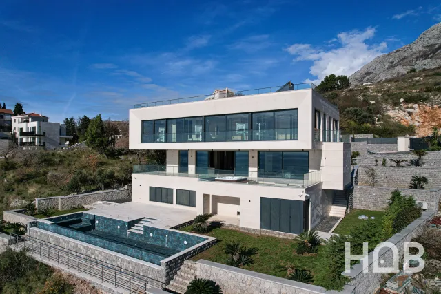 Zu verkaufen, Villa, 755 m², Budva