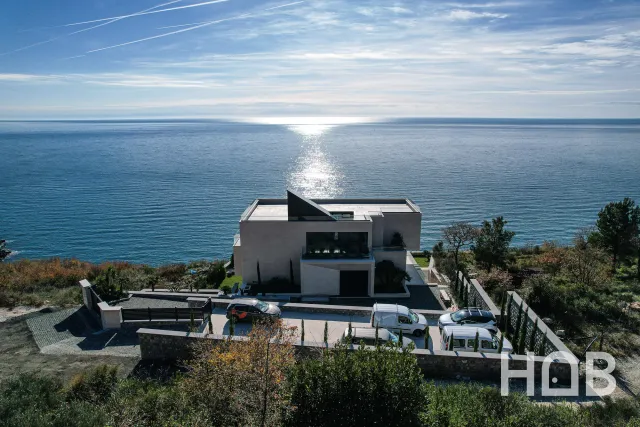 Zu verkaufen, Villa, 755 m², Budva