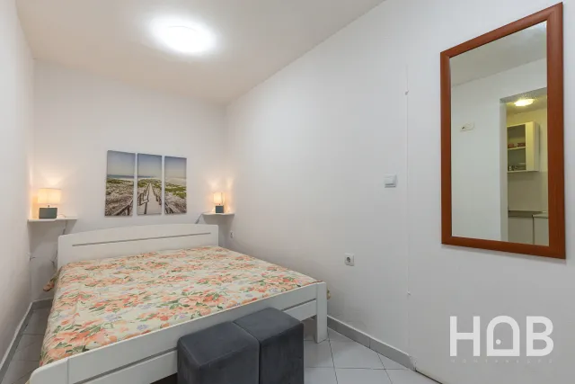 Na prodaju, Stan, 85 m², Budva