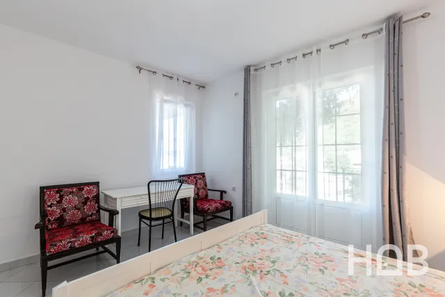 Na prodaju, Stan, 85 m², Budva