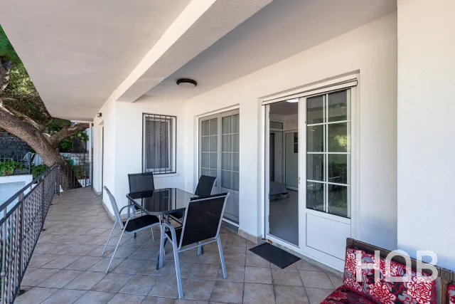 Na prodaju, Stan, 85 m², Budva