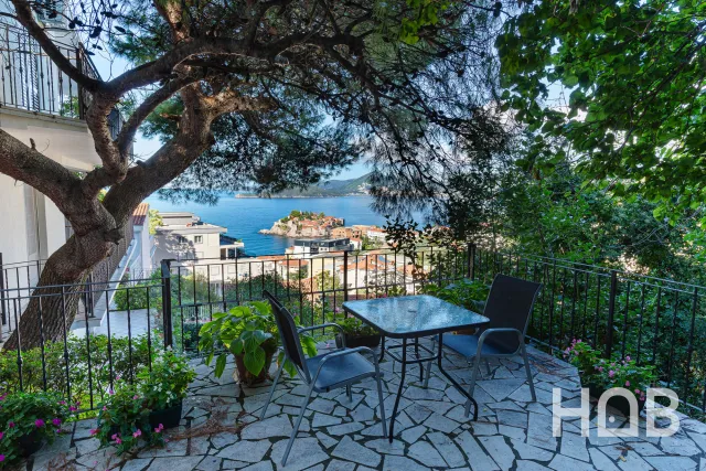 Na prodaju, Stan, 85 m², Budva