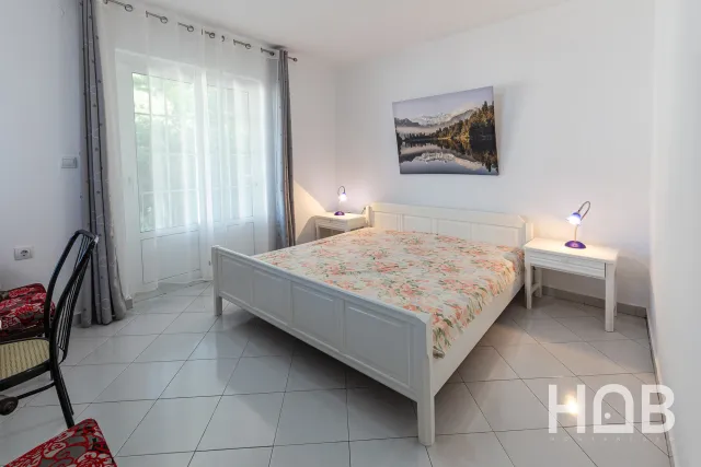 Na prodaju, Stan, 85 m², Budva