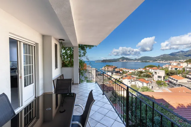 Na prodaju, Stan, 85 m², Budva