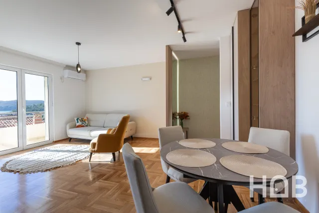 Na prodaju, Stan, 64 m², Budva