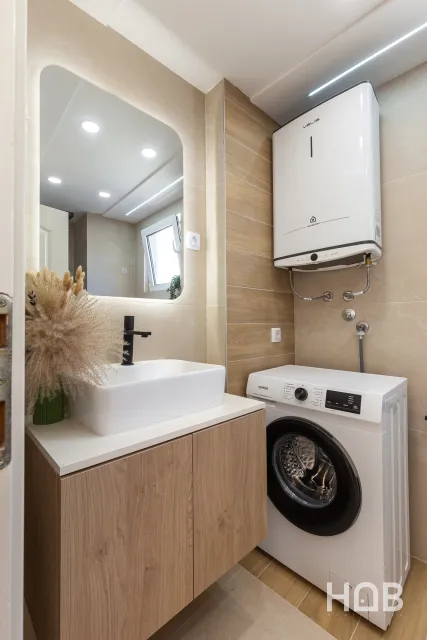 Na prodaju, Stan, 64 m², Budva