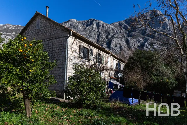 Na prodaju, Kuća, 140 m², Kotor