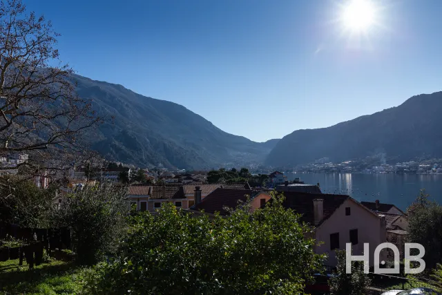 Na prodaju, Kuća, 140 m², Kotor