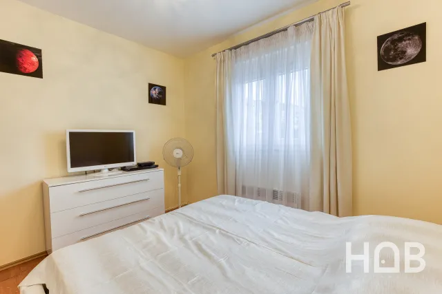 Na prodaju, Stan, 70 m², Budva