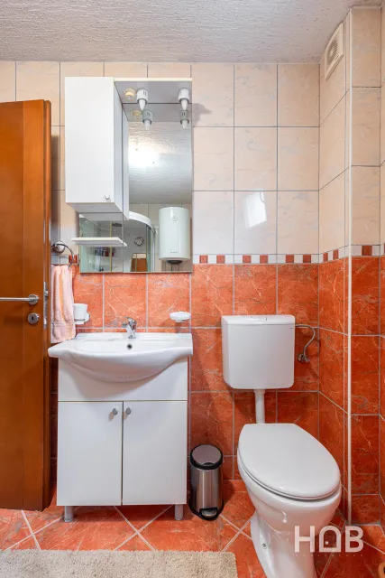 Na prodaju, Stan, 70 m², Budva