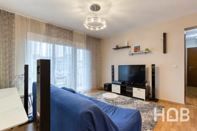 Na prodaju, Stan, 70 m², Budva