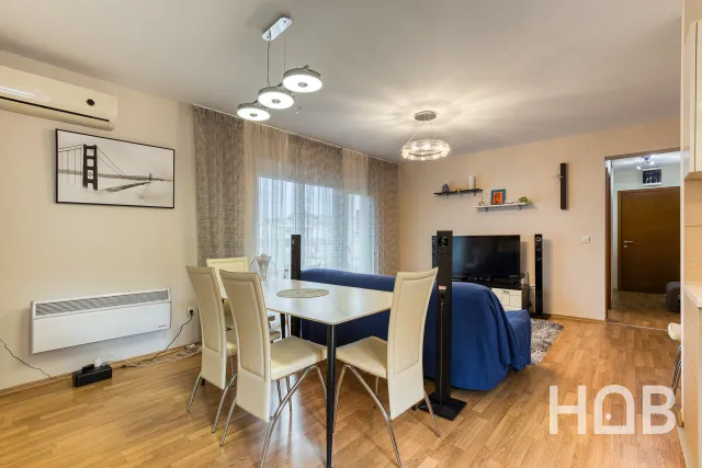 Na prodaju, Stan, 70 m², Budva