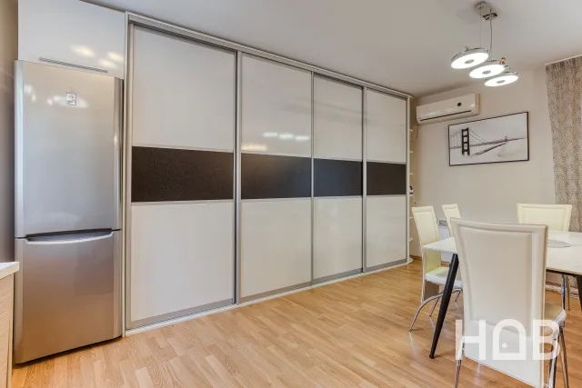 Na prodaju, Stan, 70 m², Budva