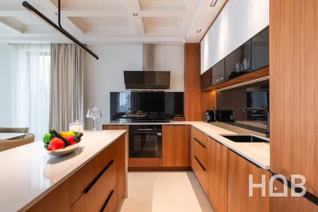 For Sale, Villa, 250 m², Budva