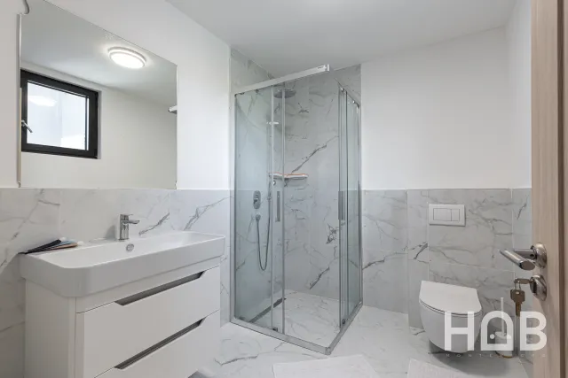 Na prodaju, Stan, 81 m², Budva