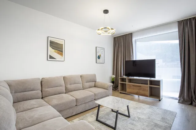 Na prodaju, Stan, 81 m², Budva