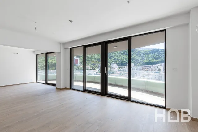 Na prodaju, Stan, 140 m², Budva