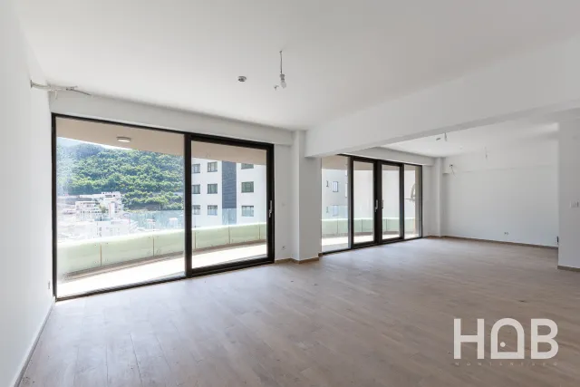 Na prodaju, Stan, 140 m², Budva