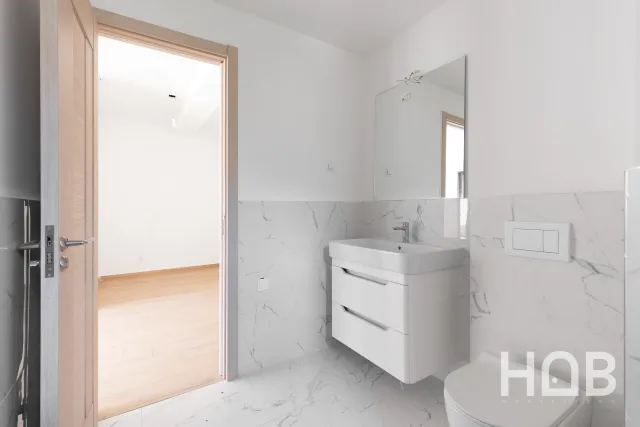 Na prodaju, Stan, 140 m², Budva