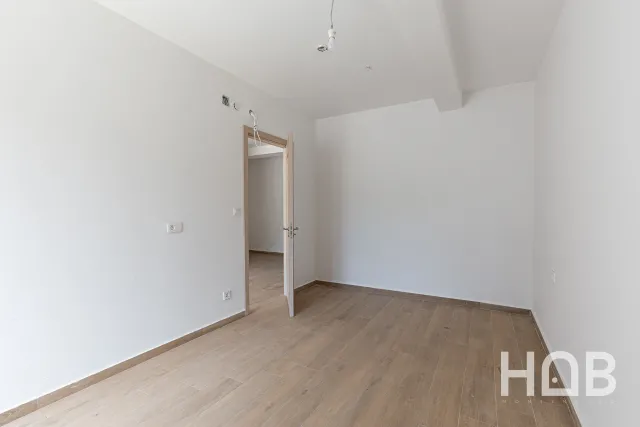 Na prodaju, Stan, 140 m², Budva