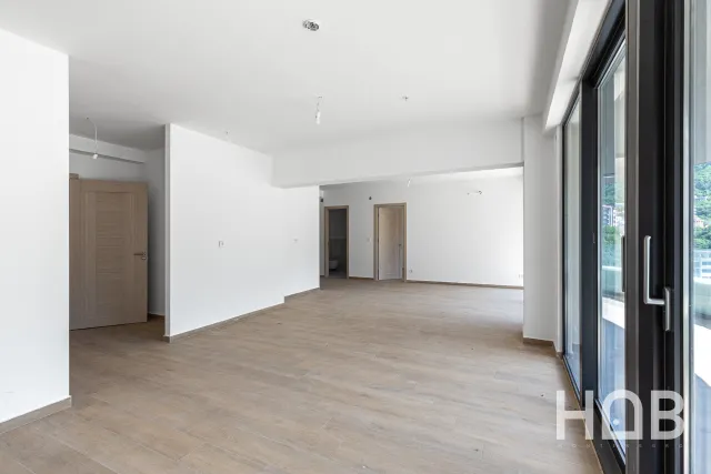 Na prodaju, Stan, 140 m², Budva