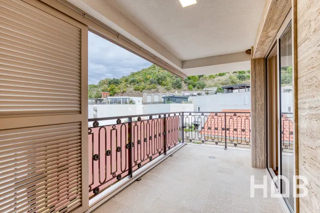 Na prodaju, Stan, 68 m², Budva