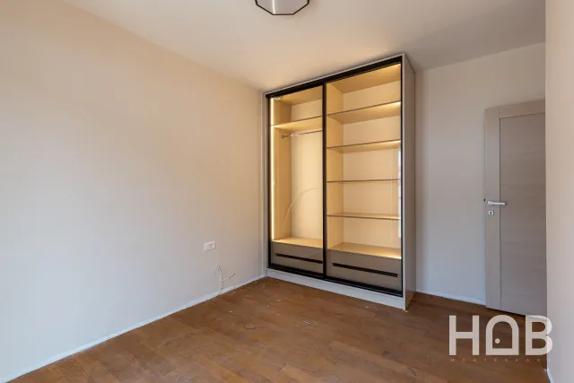 Na prodaju, Stan, 68 m², Budva