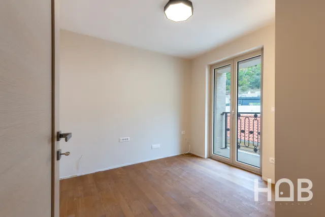 Na prodaju, Stan, 68 m², Budva