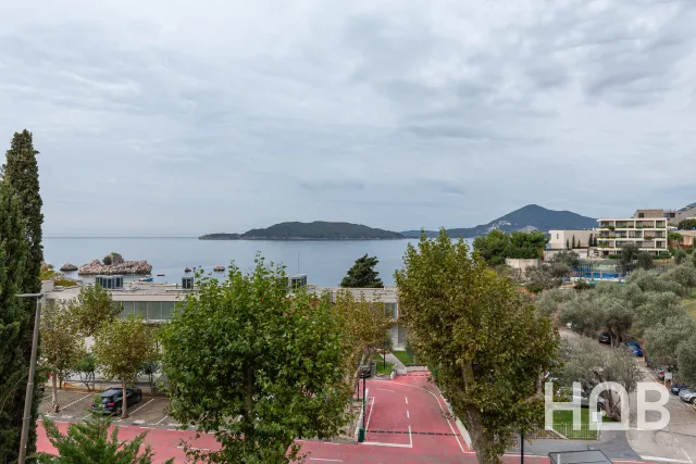Na prodaju, Stan, 68 m², Budva