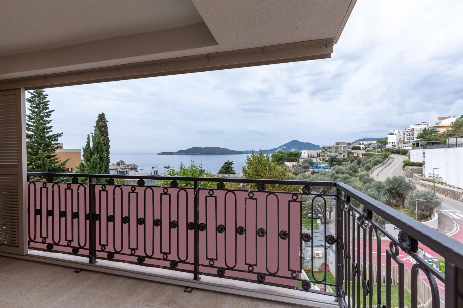 Na prodaju, Stan, 68 m², Budva